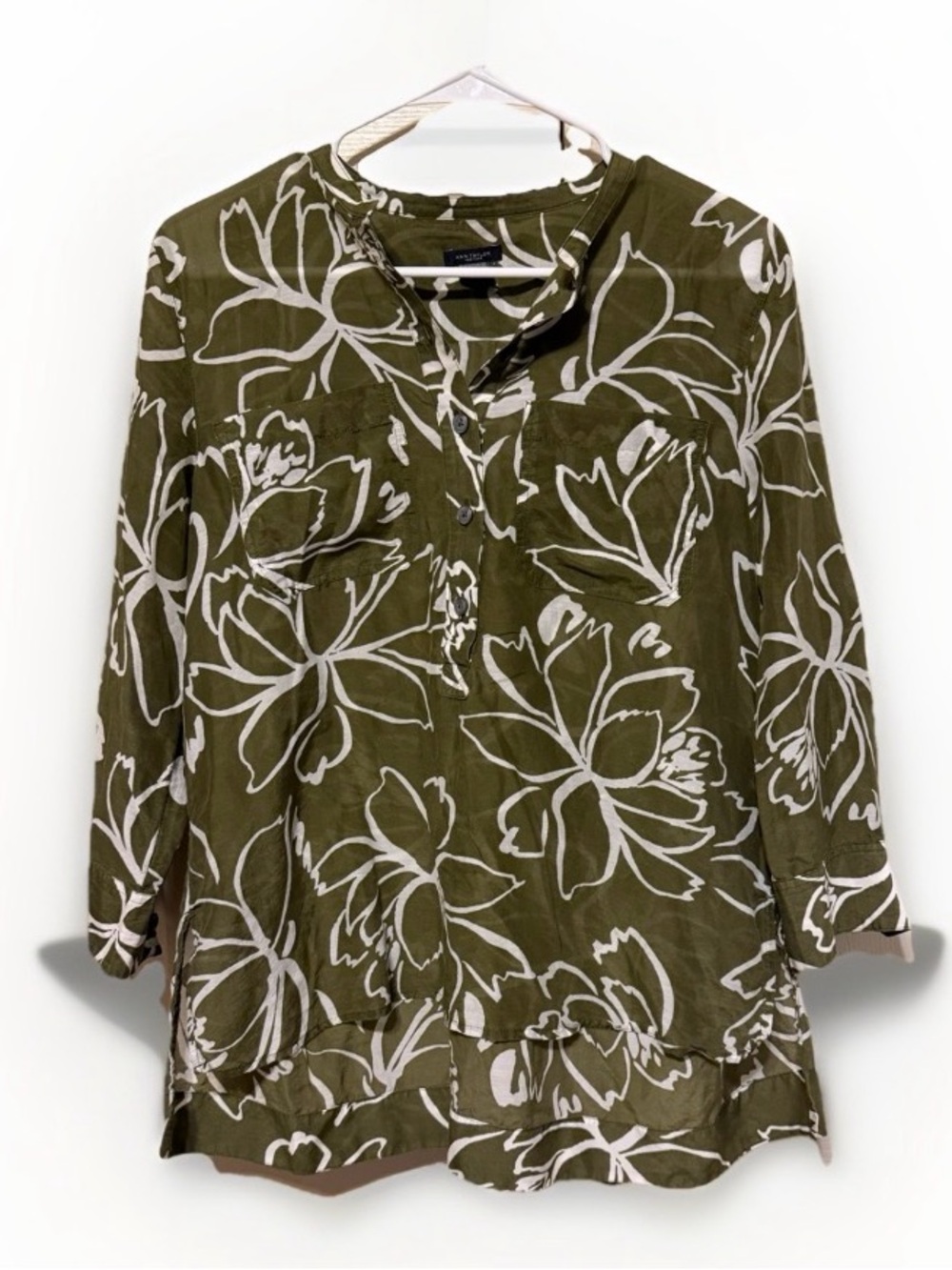 Ann Taylor Factory Olive Green Floral Tunic Blouse Size Small Roll Tab Sleeve